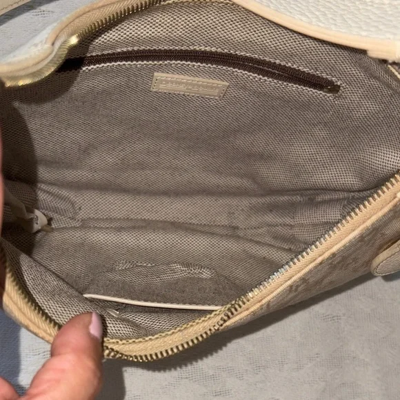 Vintage Dooney & Bourke Cream Hobo Monogram Shoulder Bag Gently Loved 90’s